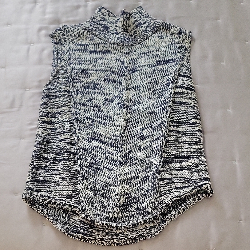 White House Black Market Marled Sweater Vest Size M